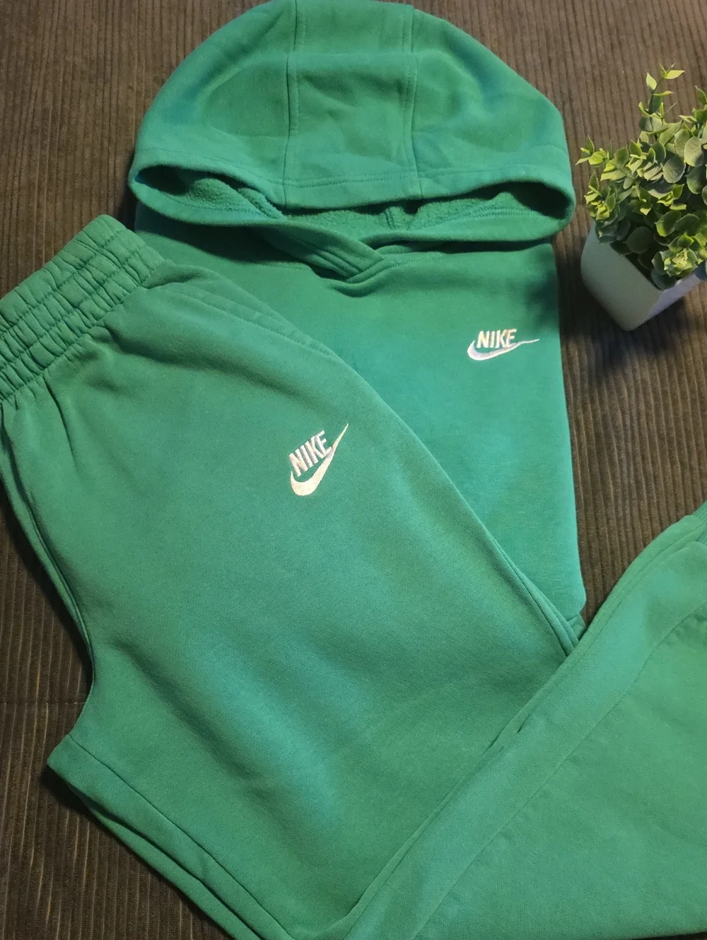 Nike Youth Kids Green Hooded Sweatshirt & Jogger Set